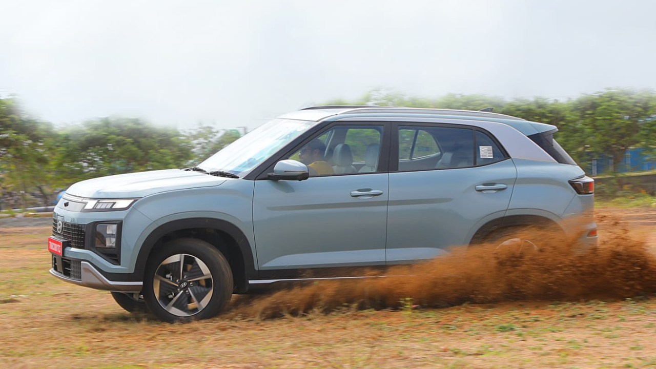 <p>Hyundai exported a total of 1,58,686 vehicles in CY 2024.</p>