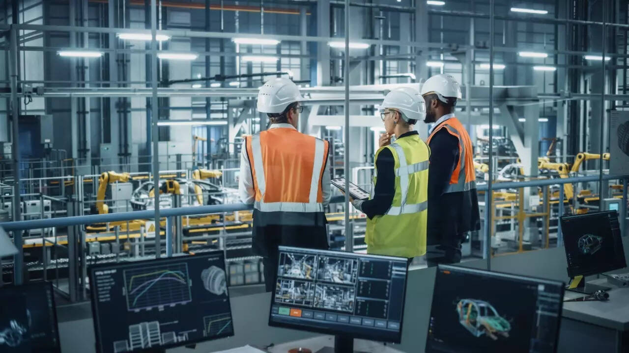 <p>More than five demonstration bays are available for hands-on, practical learning experiences. These bays replicate real-world scenarios for effective training.</p>