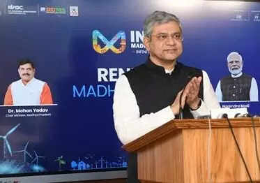 <p>Union Minister for Railays Ashwini Vaishnaw addresses the MP Global Investors Summit (GIS) 2025 via VC on Monday.</p>