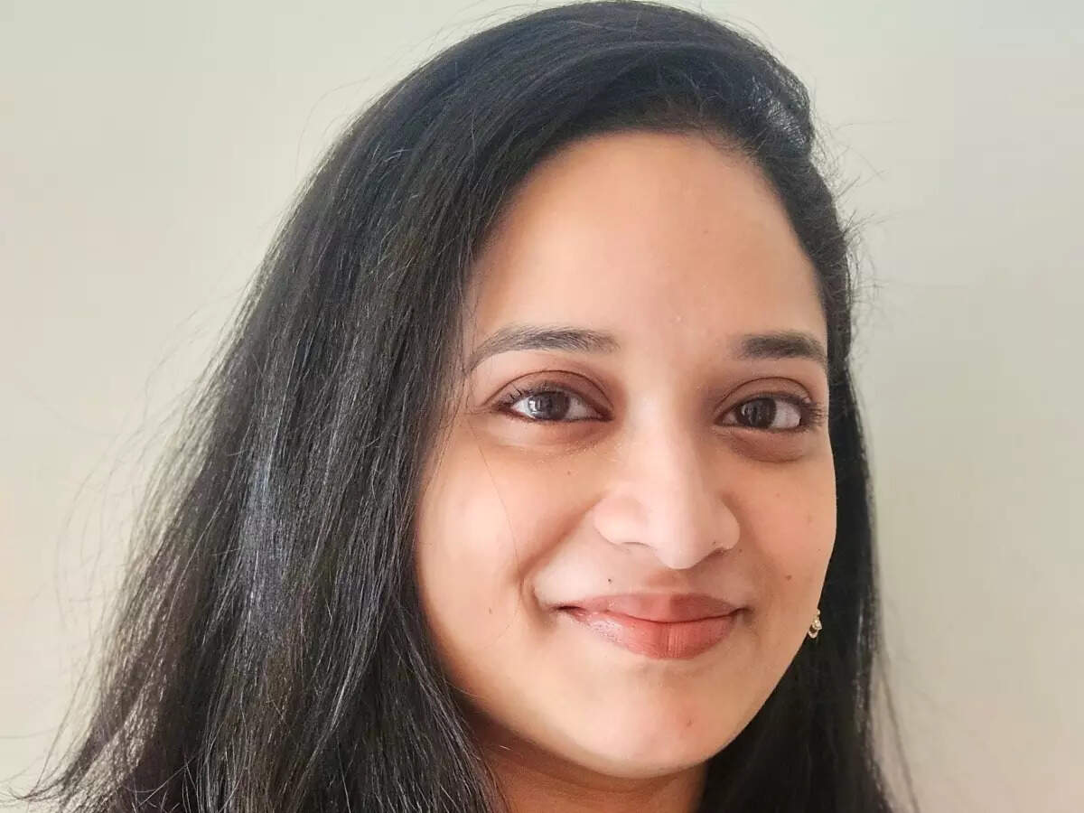 <p>Aarthy Sridhar</p>