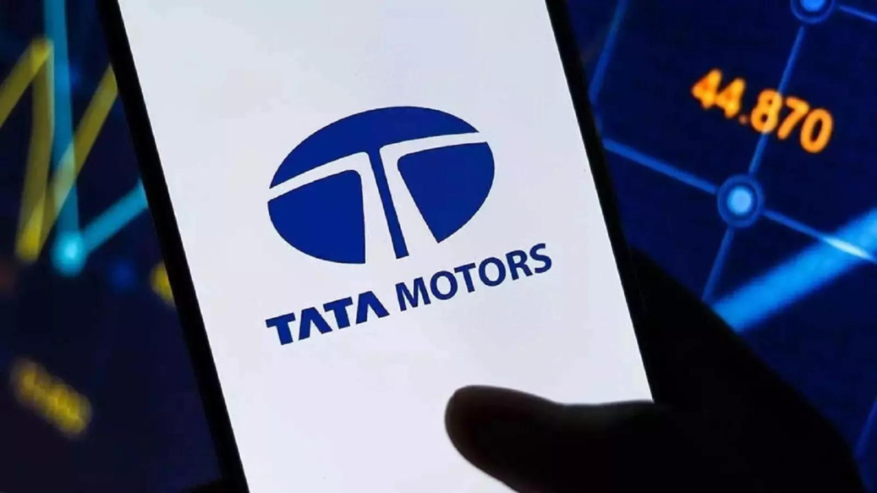 <p>During Monday's trading session, Tata Motors shares extended the losing run to the 6th straight day and made a new 52-week low of Rs 606.30. </p>