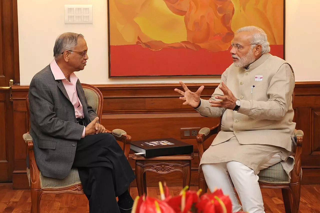 <p>Infosys founder Narayana Murthy with Prime Minister Narendra Modi </p>