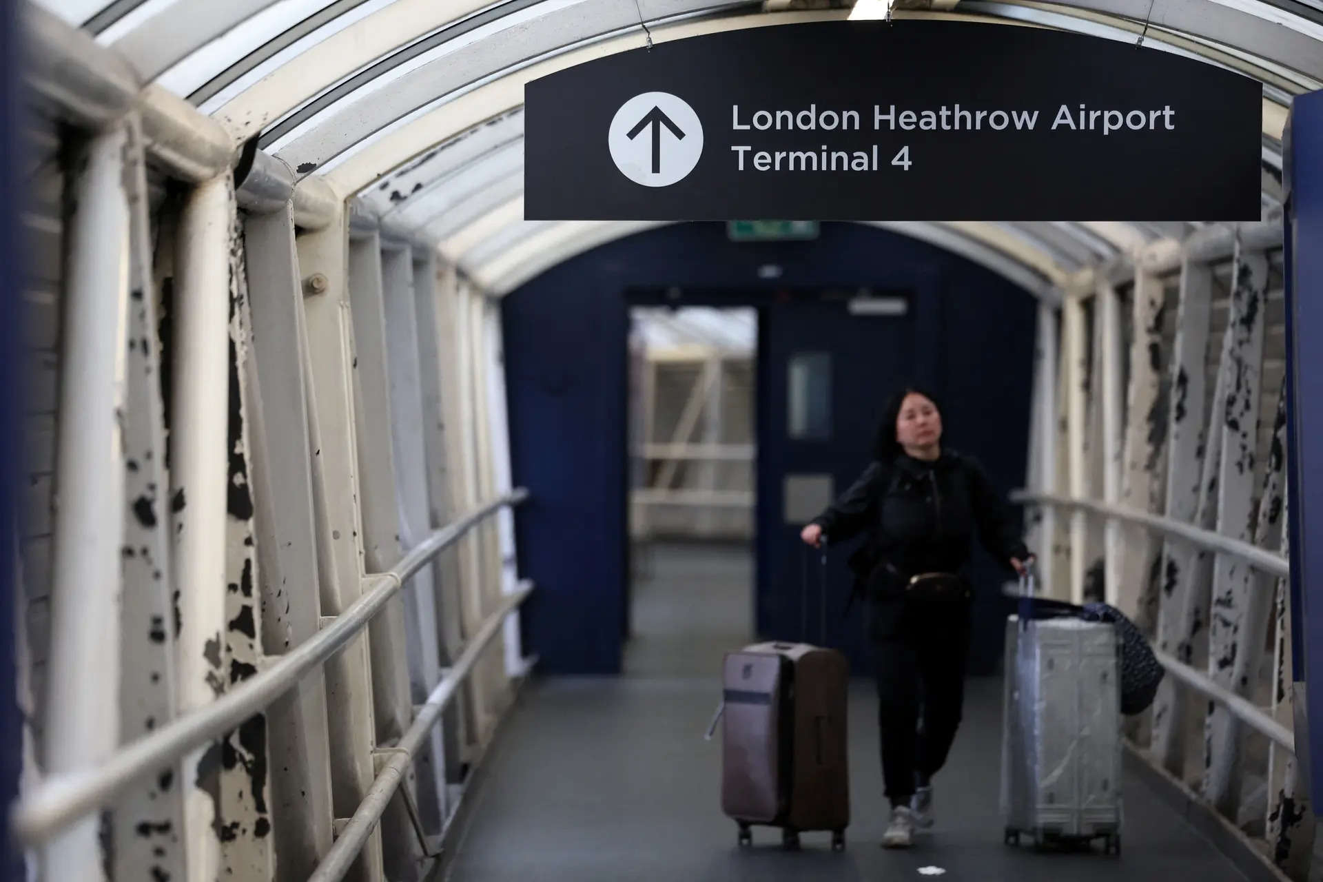 Heathrow Airport blackout exposes weak spot in its power supplies, ET TravelWorld