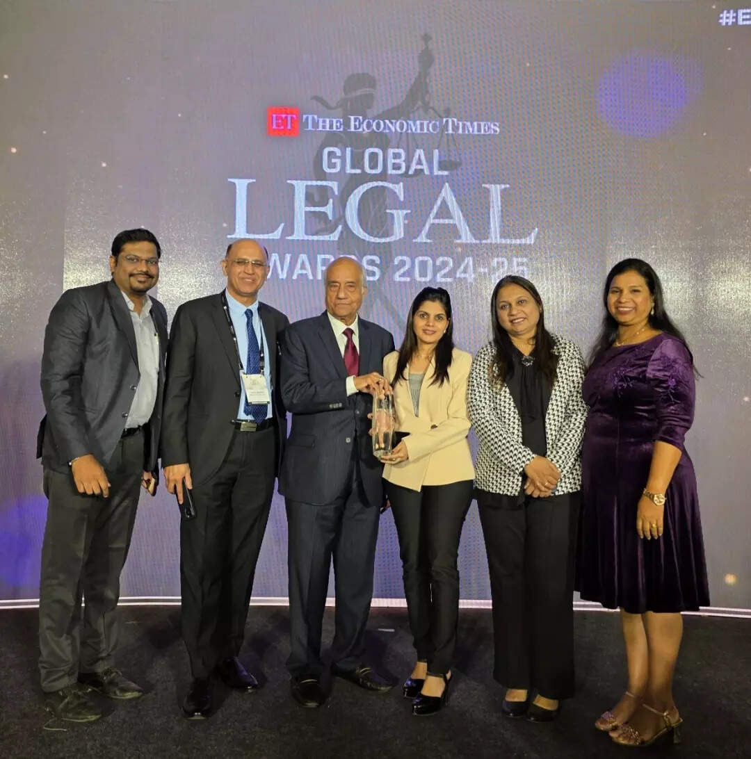 <p>[L – R ] Ujas Dharamshi – Manager, Legal_ Tushar Gunderia – Sr. VP, Head (Legal & Compliance) & Company Secretary, Former Supreme Court Justice - Shri B N Srikrishna, Ankita Mehta -Manager</p>