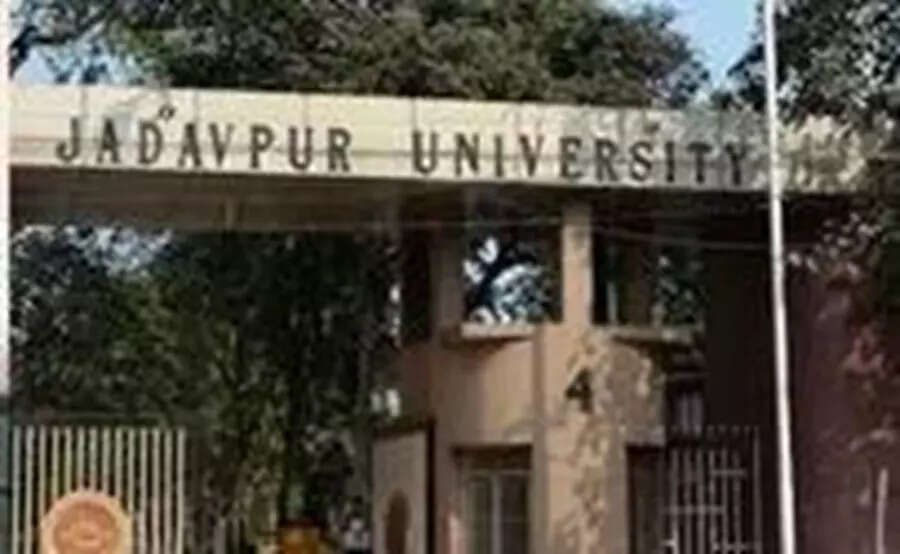 <p>Coming out in support of Bhaskar Gupta, who was removed as officiating VC by the chancellor on Thursday, four days before his scheduled superannuation, said in a statement that the convocation, which is held on the same date every year, was organised for the academic and career interest of students.</p>