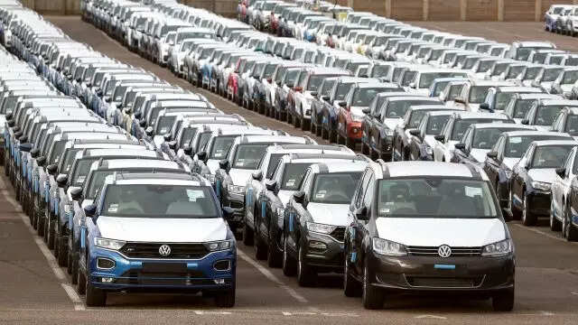 <p>Other penalised members of the cartel included Toyota , Mitsubishi, Honda, Hyundai , Jaguar Land Rover, Mazda, GM , Suzuki and Volvo.</p>