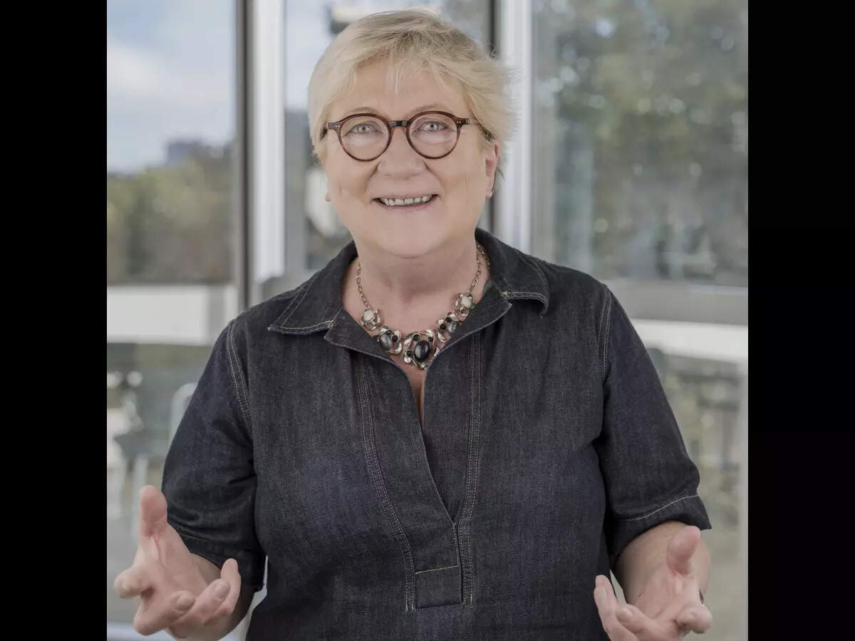 <p>Beatrice Collin, Associate Professor in Management, ESCP Business School, Paris<br></p>
