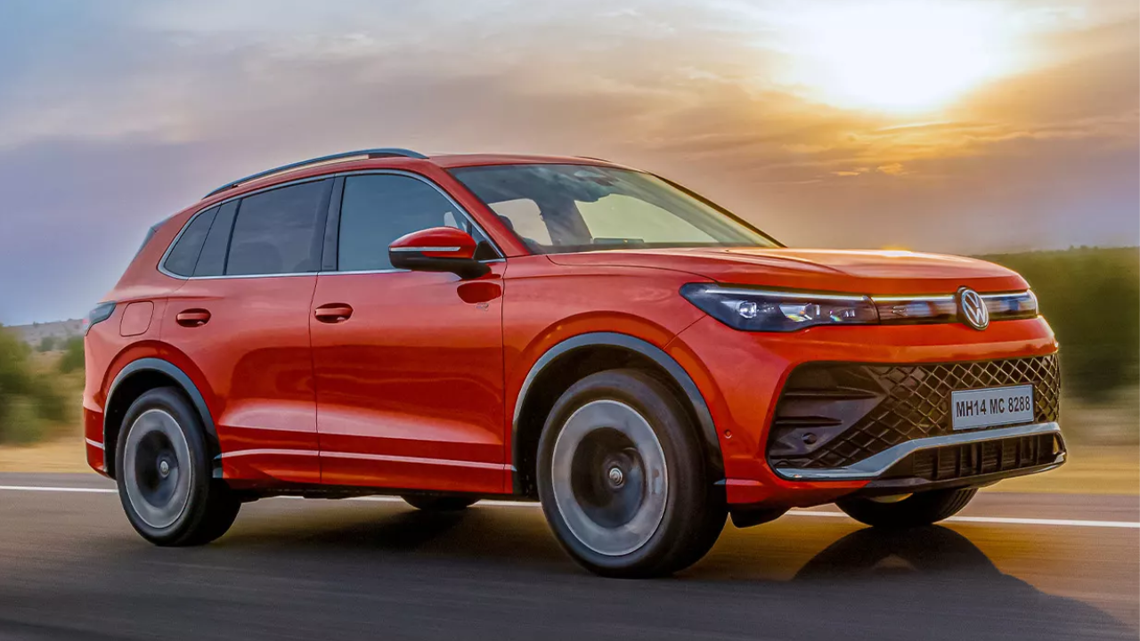 <p>The automaker also told dealers it planned to cut back on sales incentives and had halted rail shipments of cars to the United States from its plants in Mexico, although shipments by sea continue.</p>