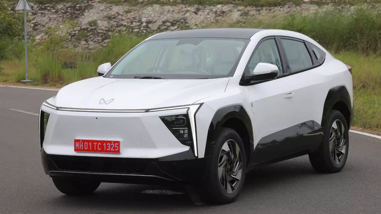 <p>Mahindra XEV 9e<br></p>