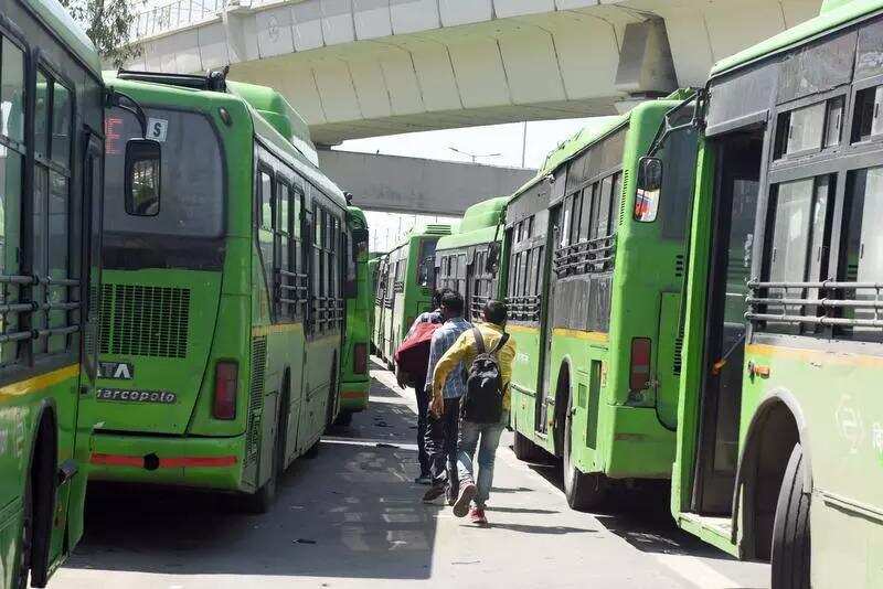 <p>The STA board determined that an analysis of perspectives from both Delhi Transport Corporation (DTC) and the Delhi Traffic Police is essential. </p>