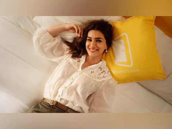 

<p> Kriti Sanon ने ब्लूम का अंतिम #BloomToyoomToyourBest अभियान शुरू किया </p>
<p>“/><figcaption class=