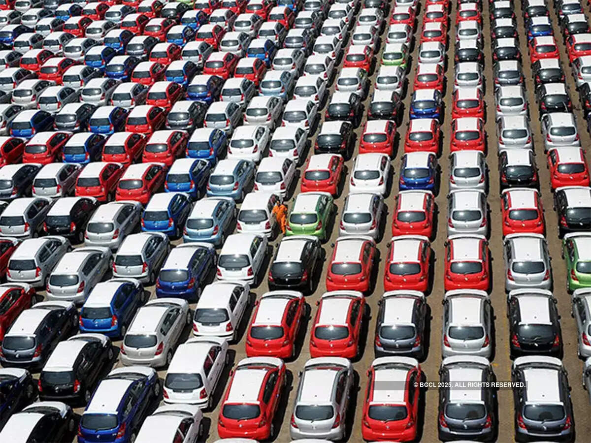 <p>Total automobile sales grew 2.25 per cent, reaching 22,87,952 units in April 2024, compared to 22,22,463 units in April of the previous year.</p>