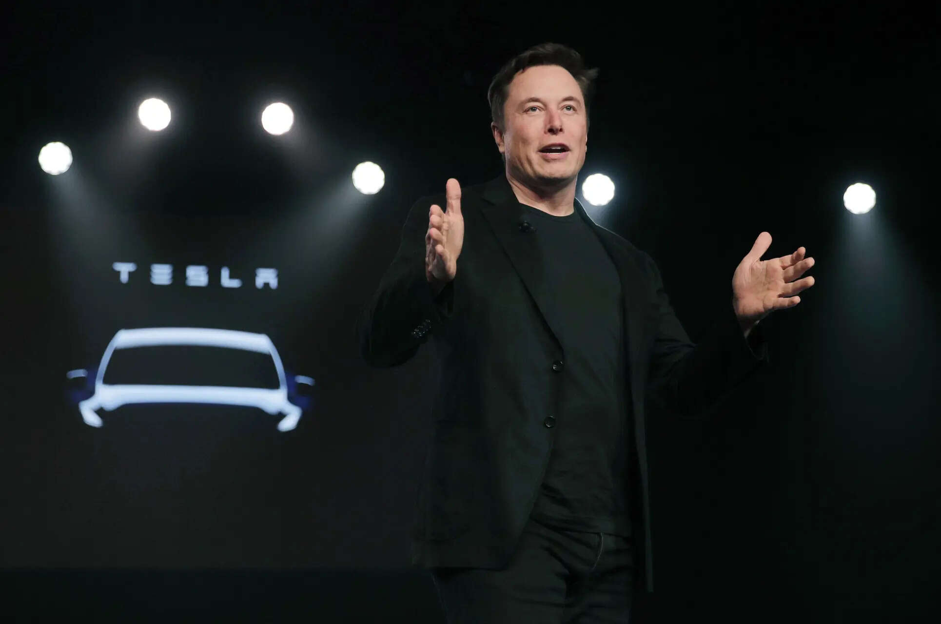 <p>Last month, Tesla said its plan to roll out 