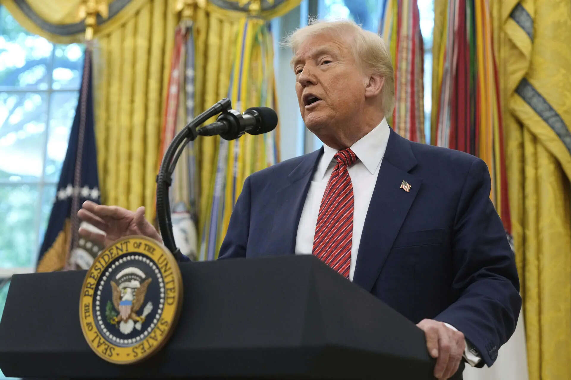 <p>Automakers have hoped that Trump would ease vehicle tariffs.</p>