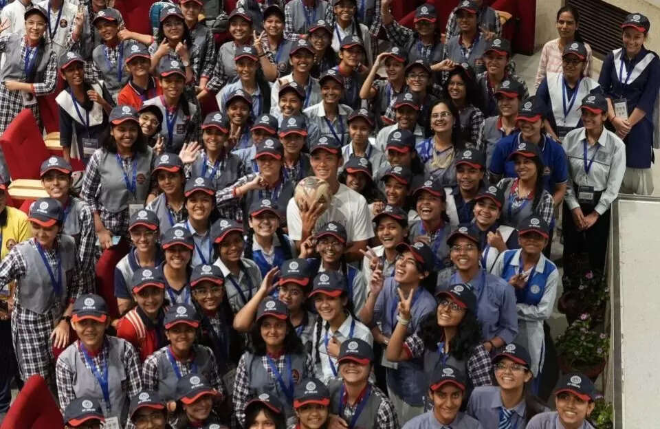 IIT Delhi’s ‘Manasvi’ STEM Mentorship Program Empowers 100 Schoolgirls with Skills, Confidence and Inspiration – ET Government