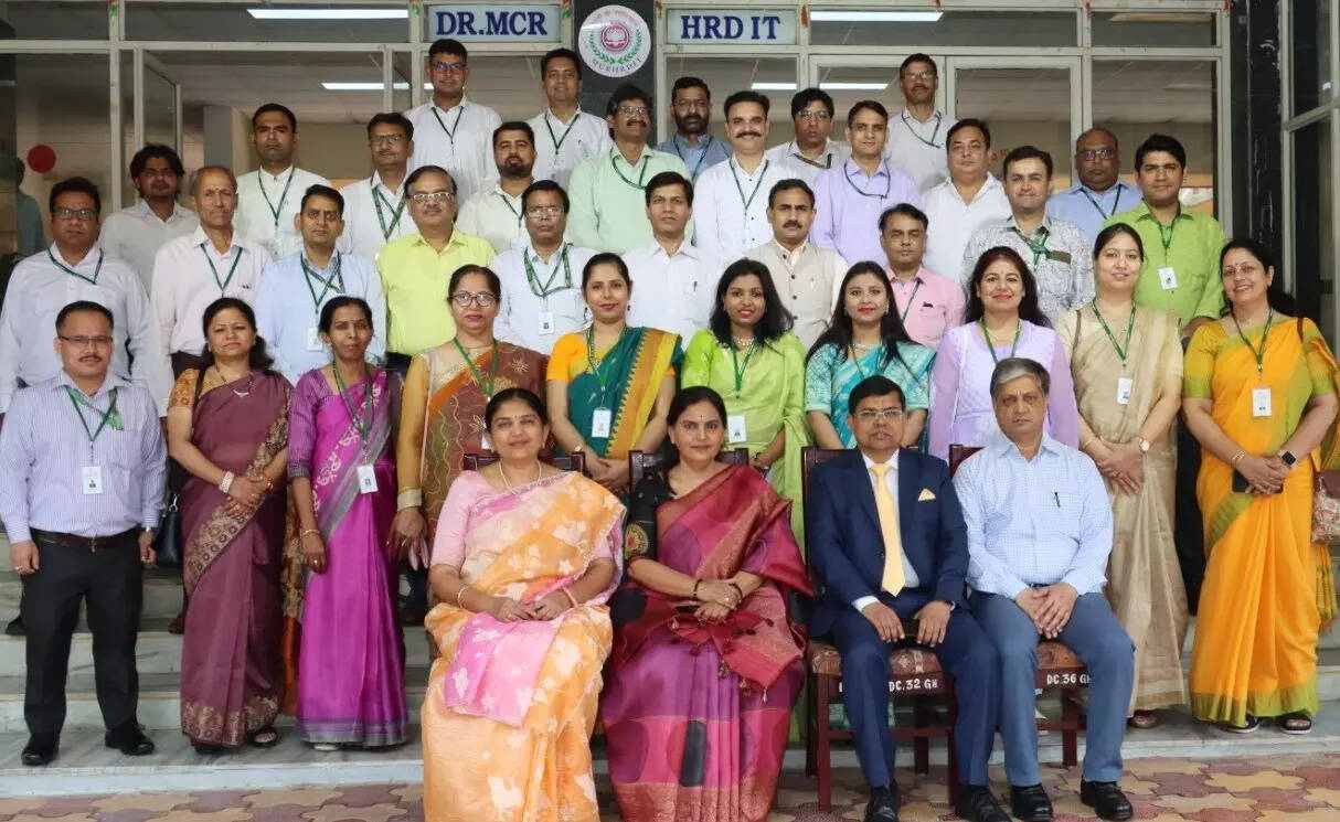 <p>Santhi Kumari, Vice Chairperson and Director General of Dr MCR HRD institute of Telangana, with officials and participants during the inaugural of the capacity building program in Hyderabad on Monday</p>