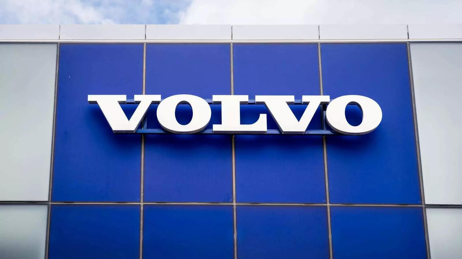<p>At the I/O conference the two companies also demonstrated Google's Gemini artificial intelligence model running in the EX90, which Volvo is going to roll out to cars with Google built-in.</p>