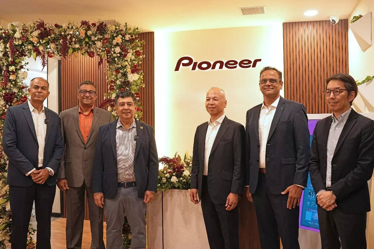 <p>Aniket Kulkarni, Managing Director, Pioneer India, and Manish Bhasin, Vice President – R&D, reaffirmed the company’s support for Indian manufacturers through integrated hardware and software offerings.</p>