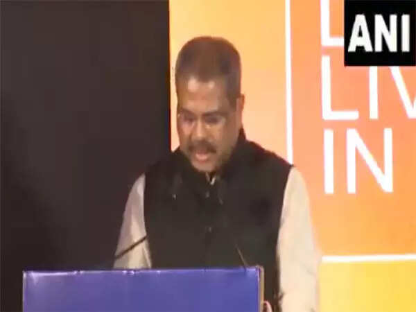 <p>Dharmendra Pradhan</p>