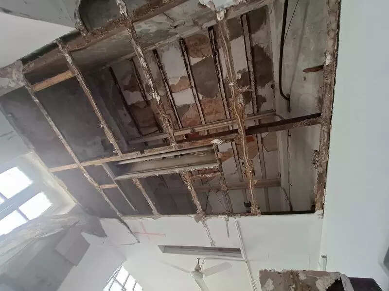<p>La Martiniere officials contested the heritage department's allegation, insisting that they only carried out periodic repairs and maintenance, apart from minor renovations necessary to run a school in buildings nearly two centuries old and not maintain the structures like a museum. </p>