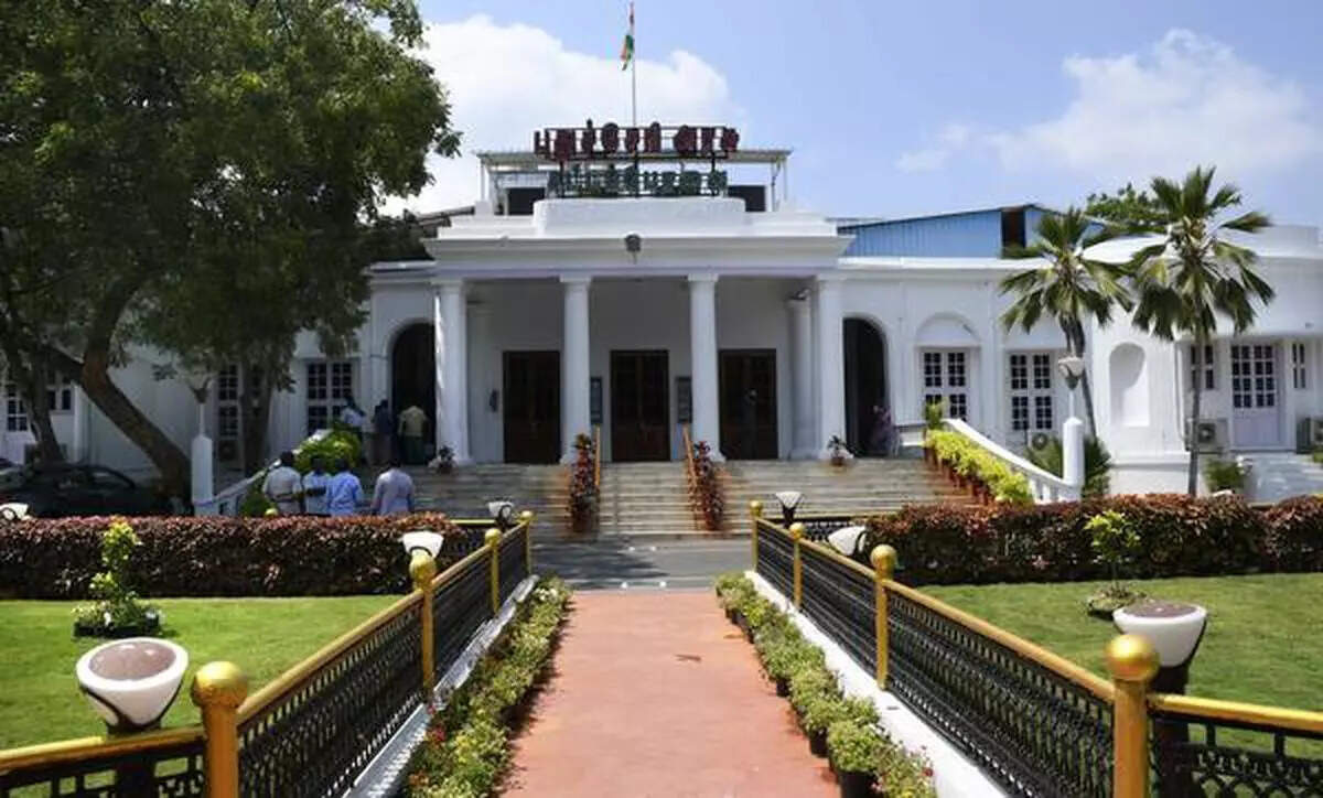 <p>In preparation for the transition, the Puducherry Assembly conducted a successful trial run during its recently concluded 6th session of the 15th Assembly.</p>