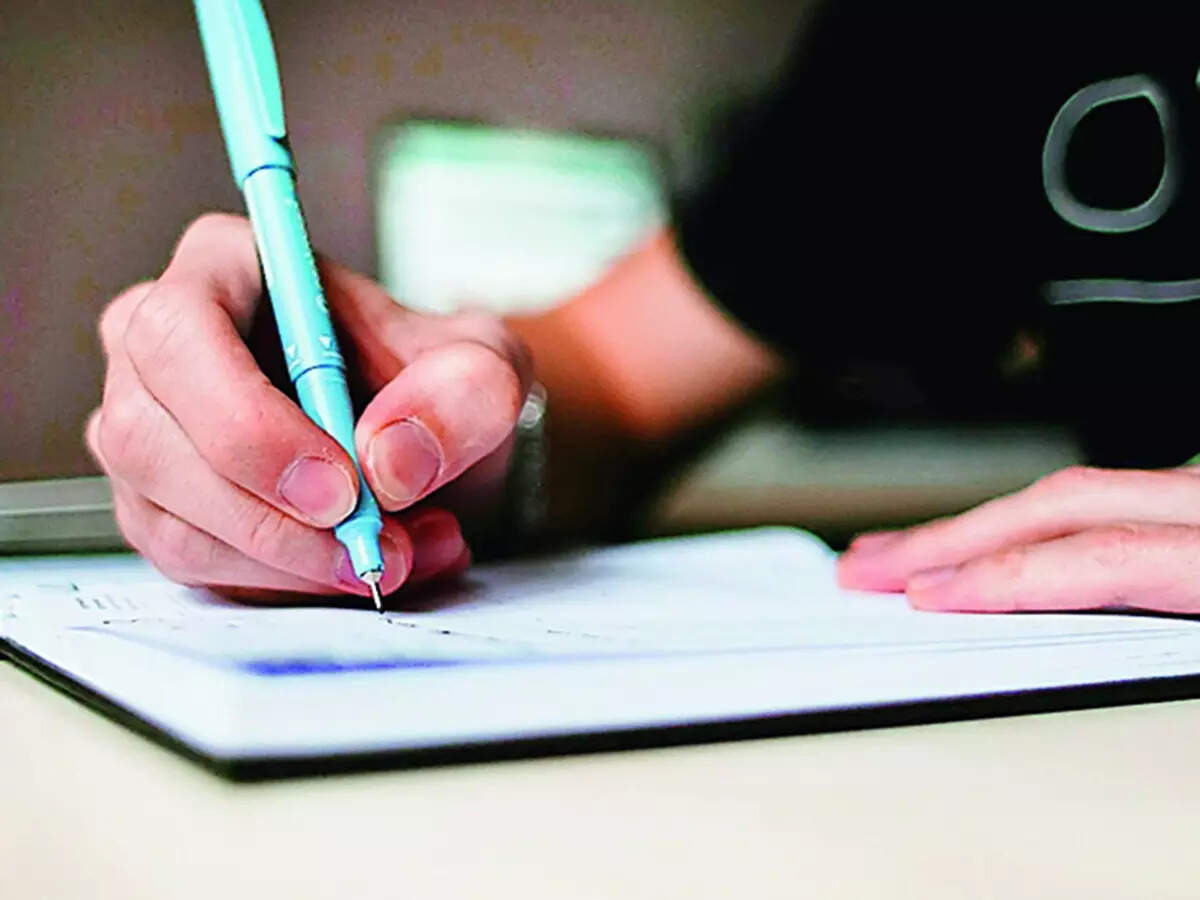 <p>According to the report, in the academic year 2020–21, students who had enrolled in government polytechnic and engineering colleges applied for fee reimbursement under the State Scholarship Portal (SSP).</p>