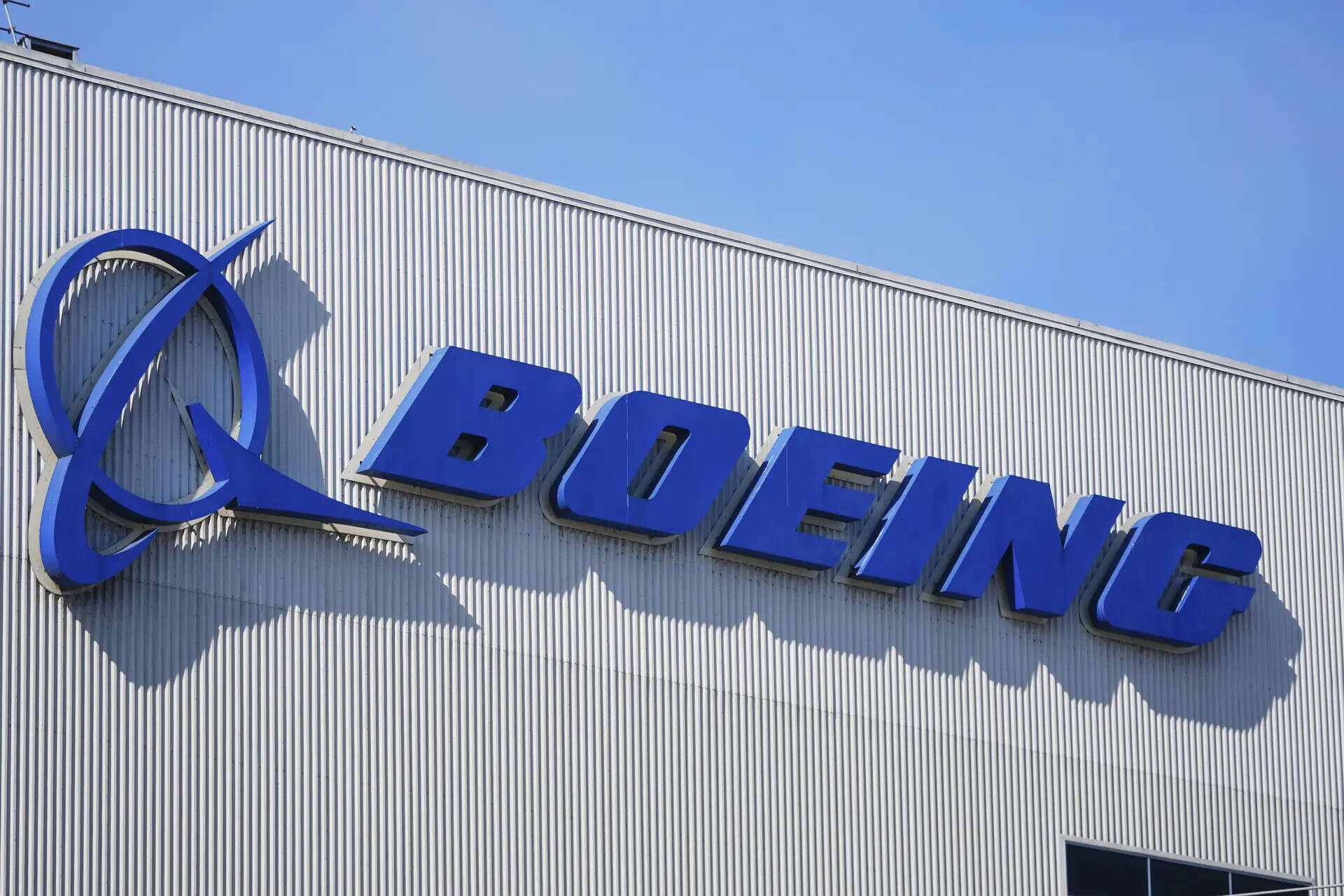 Boeing Achieves Milestone with 303 New Orders and 38 737 MAX Jets in May, ET TravelWorld