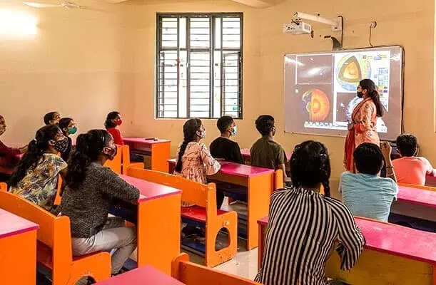 UP Builds 2700 Smart Classrooms to Modernize Urban Education at ₹324 Cr Cost – ET Government