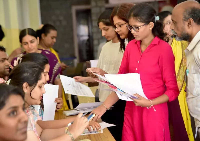 <p>Approximately 13 lakh students who passed Std X are currently in limbo</p>