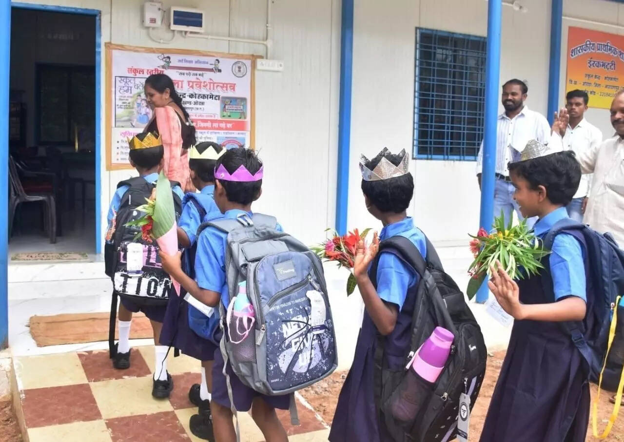 <p>District in-charges will have to conduct field visits once during a working day in a month and one Saturday in a month</p>