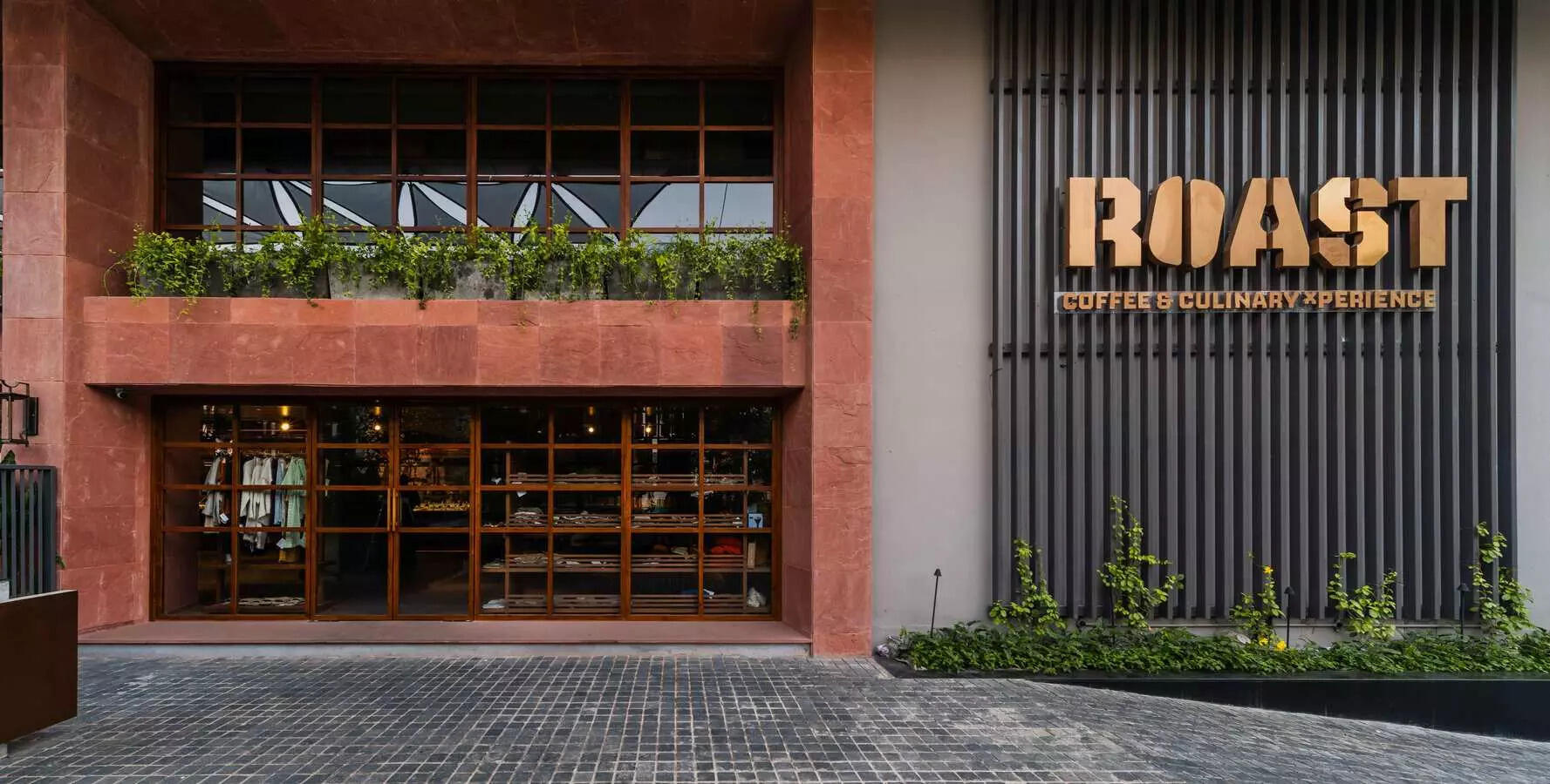 <p>Roast CCX - Coffee & Culinary Xperience outlet in Banjara Hills, Hyderabad. </p>