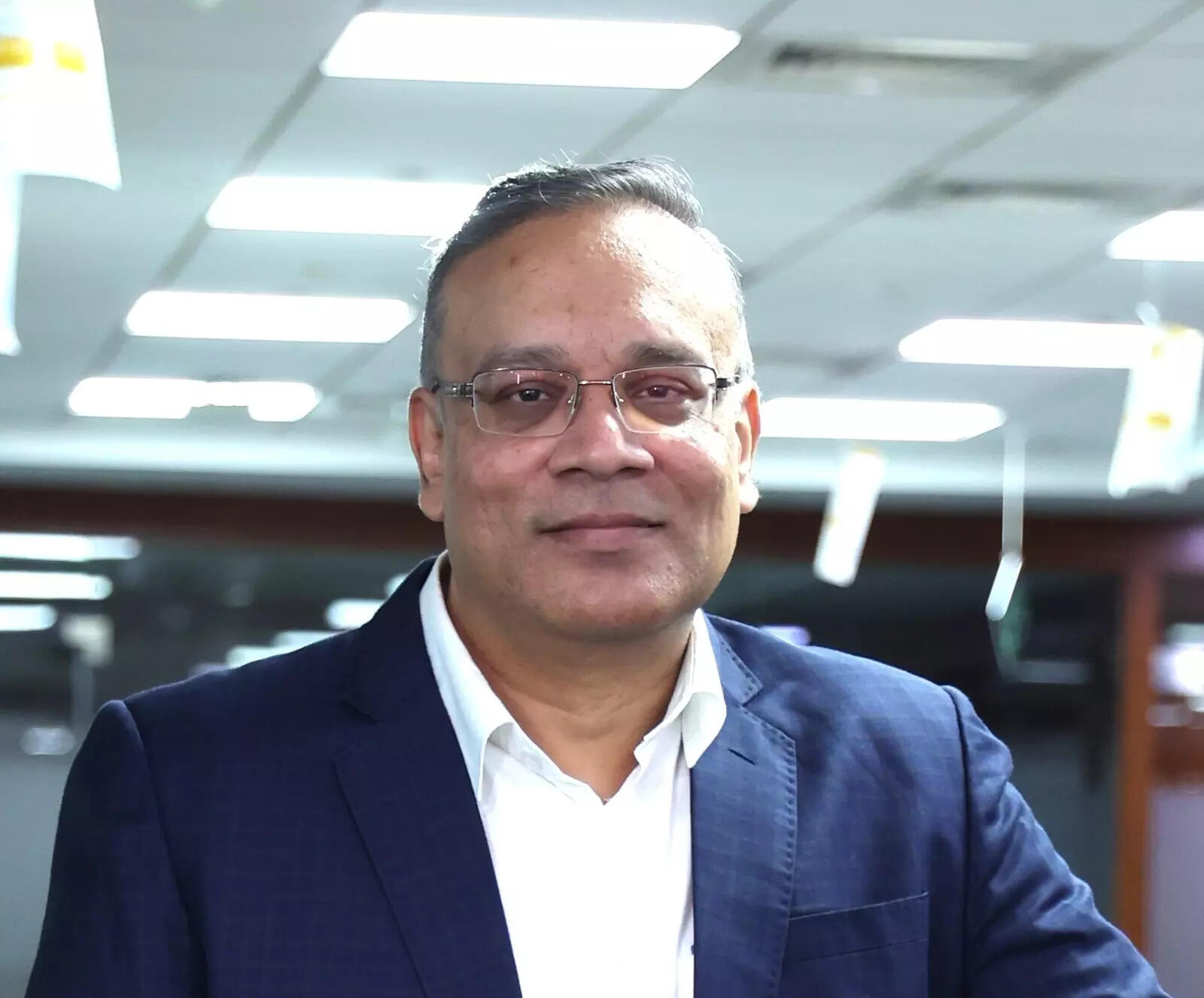 <p>MOAMC’s Prateek Agrawal says banks' ROEs are converging despite varying ROAs, suggesting valuations may align over time, especially for govt-backed lenders.</p>