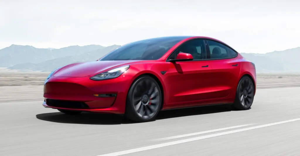 <p>Tesla's AI6 chip is designed to be scalable -- small enough for use in humanoid robots and self-driving cars but powerful enough for artificial intelligence (AI) data centre.</p>