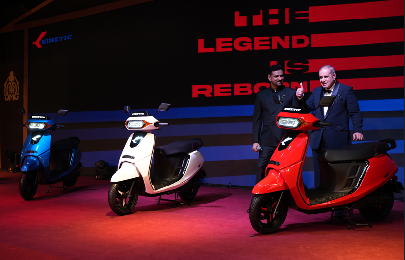 <p>DX+ is powered by a 2.6 kWh LFP battery (supplied by Range-X) and delivers an IDC range of 116 km and a top speed of 90 kmph.</p>