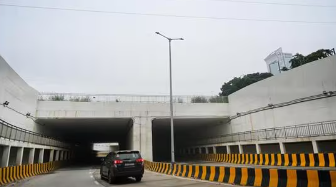 <p>The court ruled that the railway culvert forms part of the functional railway infrastructure and cannot be treated as municipal property merely on account of its location within city limits.</p>