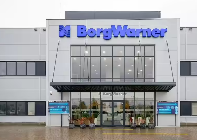 <p>BorgWarner continues to evolve its dual inverter platform with ongoing improvements in system architecture and hardware design. </p>