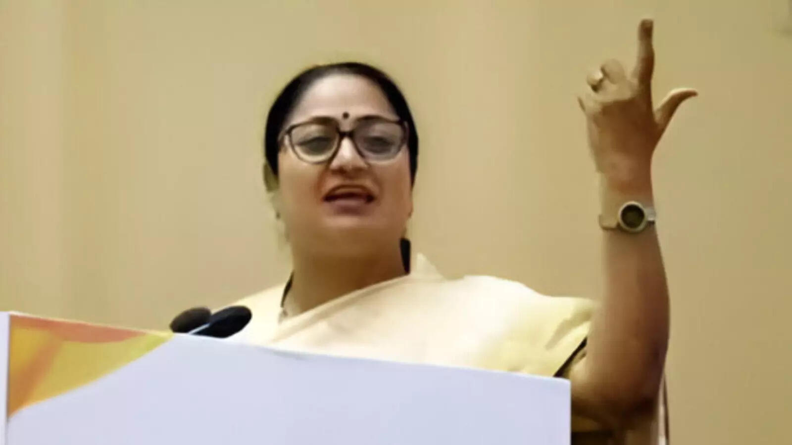 <p>"The Delhi government is once again starting the youth special, which will be on DU's route with a little bit of music playing in the bus. This is my gift to students today," Gupta said.</p>