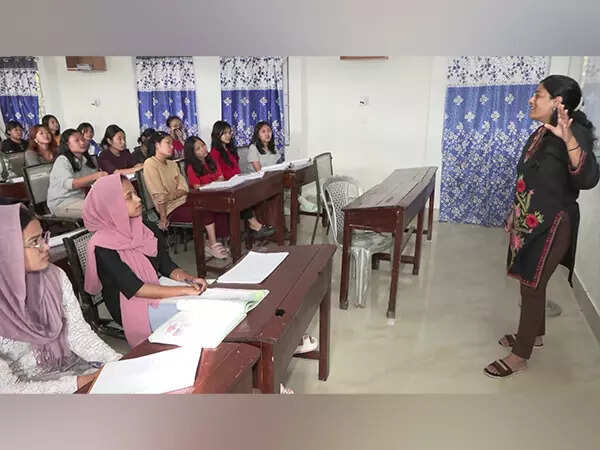<p>At this centre, girls from various regions of Manipur, including Meitei, Kuki, Pangal, Naga, and other ethnic groups, coexist, study, and evolve in a setting that promotes unity, mutual respect, and academic achievement.</p>