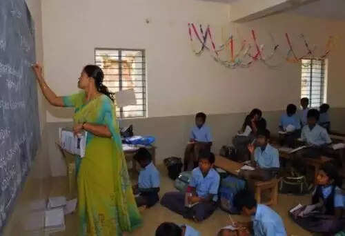 <p>The computer teachers, including representatives like Davinder Pathak of the Computer Faculty Association, said salary payments routinely arrive late. Earlier salaries were delayed by months, they alleged</p>