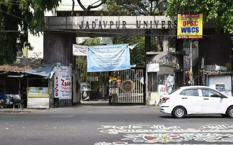 <p>Police alleged that Majumdar was one of the "masterminds of the attack" on Basu's car on JU campus on March 1</p>