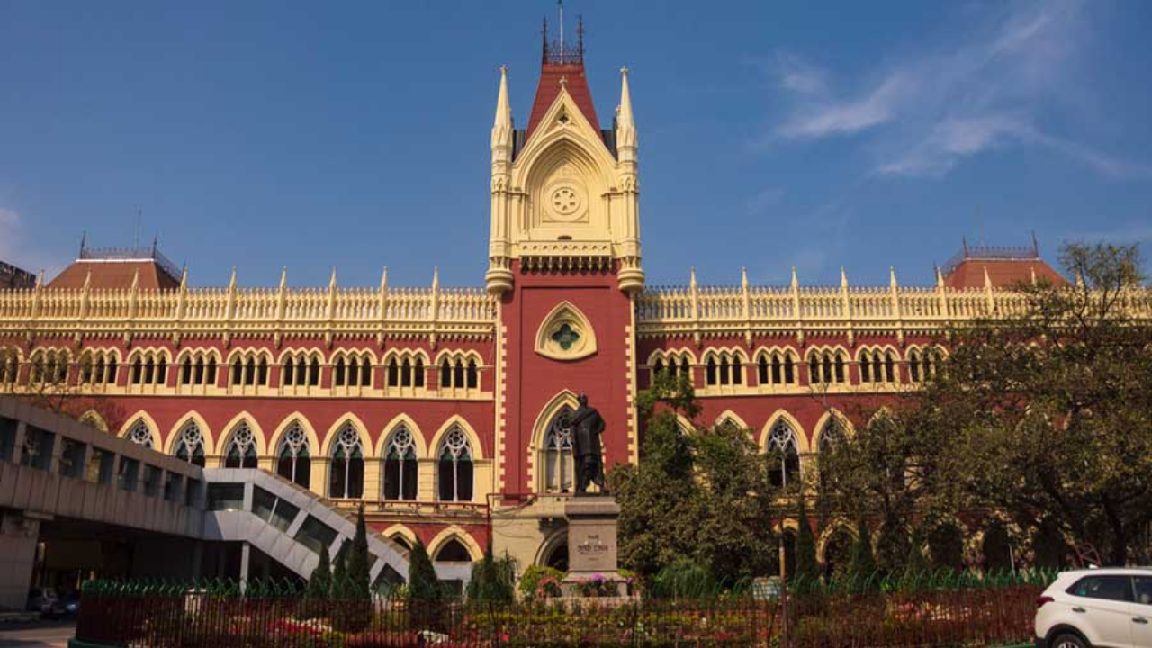 <p>Bengal govt's notification mandating 17% OBC quota was stayed by Calcutta High Court. While the Supreme Court lifted the stay, an HC single-bench in a JEE matter subsequently said the old OBC quota formula of 7% would be applicable for admissions. </p>