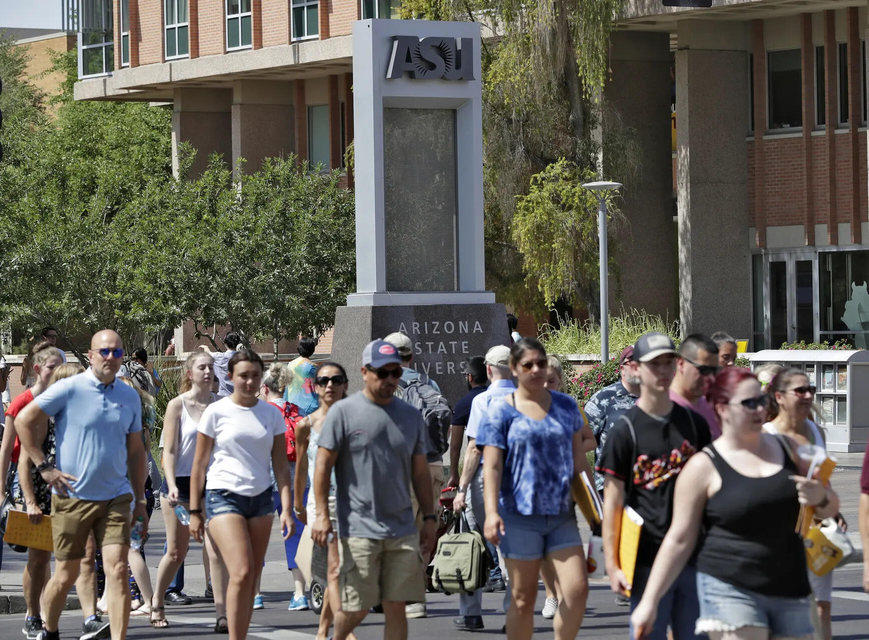 <p>The state of Tennessee and an anti-affirmative action organization sued the U.S. Education Department in June, asking a judge to halt the Hispanic-Serving Institution program. <br></p>