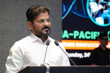 <p>Taking stock of pending bills, the CM instructed officials to clear dues related to the mid-day meal scheme and sanitation works under Amma Adarsha Schools without delay. </p>