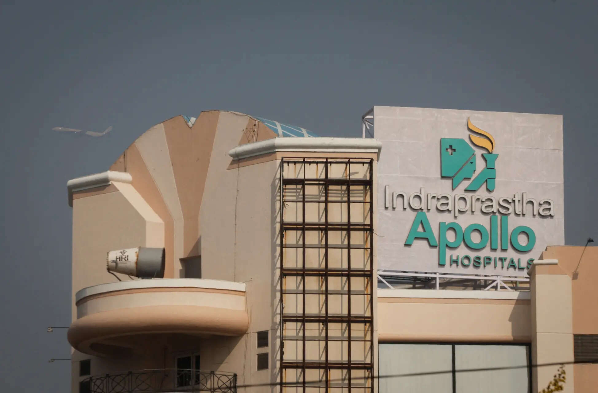 <p>The company, backed by alternative asset manager Apollo Global Management, reported a net income of $118 million in the nine months ended May 31 on revenue of $750 million, compared with net income of $105 million on revenue of $710 million a year earlier.</p>