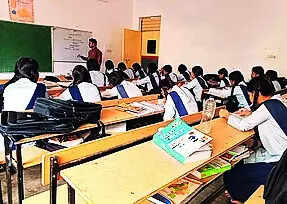 <p>Karnataka has 32 public universities with 4,705 sanctioned teaching posts, of which only 1,705 (36 per cent) are filled. The remaining 3,000 (64 per cent) are vacant. Instead of filling these with permanent professors, the government has appointed 3,821 guest lecturers — an excess of 1,203 compared to sanctioned vacancies. </p>