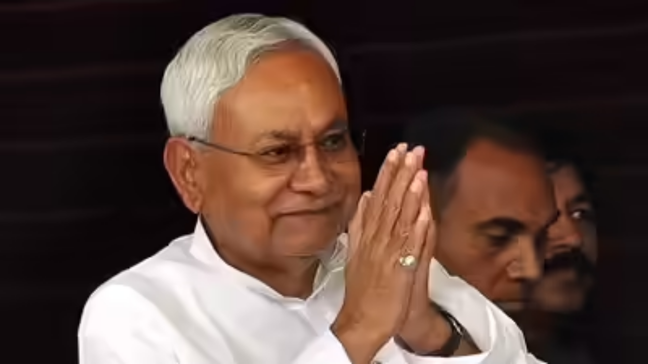 <p>Kumar expressed hope that the financial support would help youth prepare for competitive exams. 