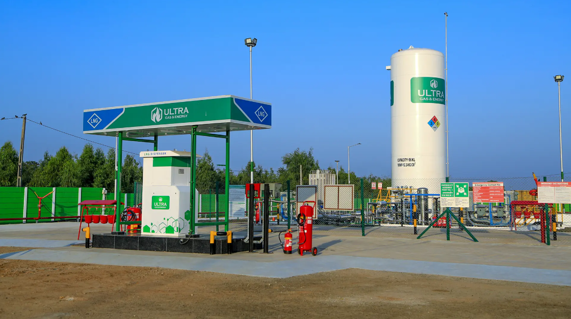 <p>Each station has a scalable capacity of 50 tonnes, capable of refuelling up to 600 LNG trucks per month.</p>