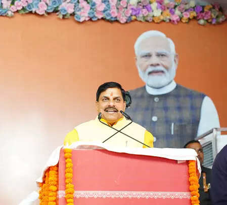<p>The funds will be credited directly into the schools' accounts with a single click during a public programme in Dhar district. School Education Minister Uday Pratap Singh will also be present</p>