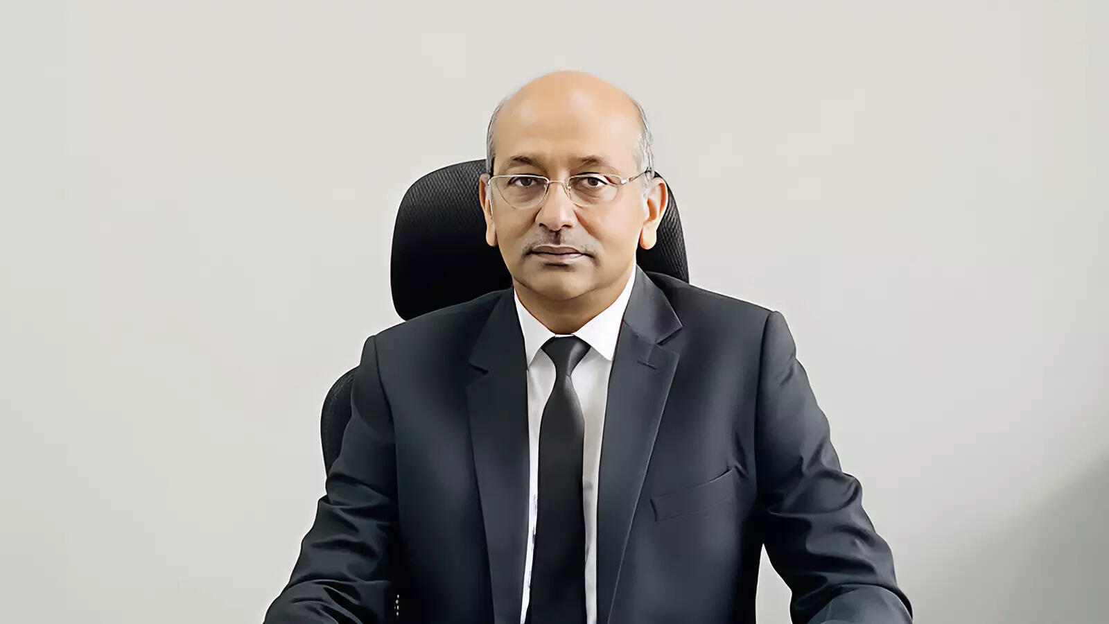 Dhoot Transmission appoints Naveen Kumar as Group CEO, ETAuto Automobile Gyan
