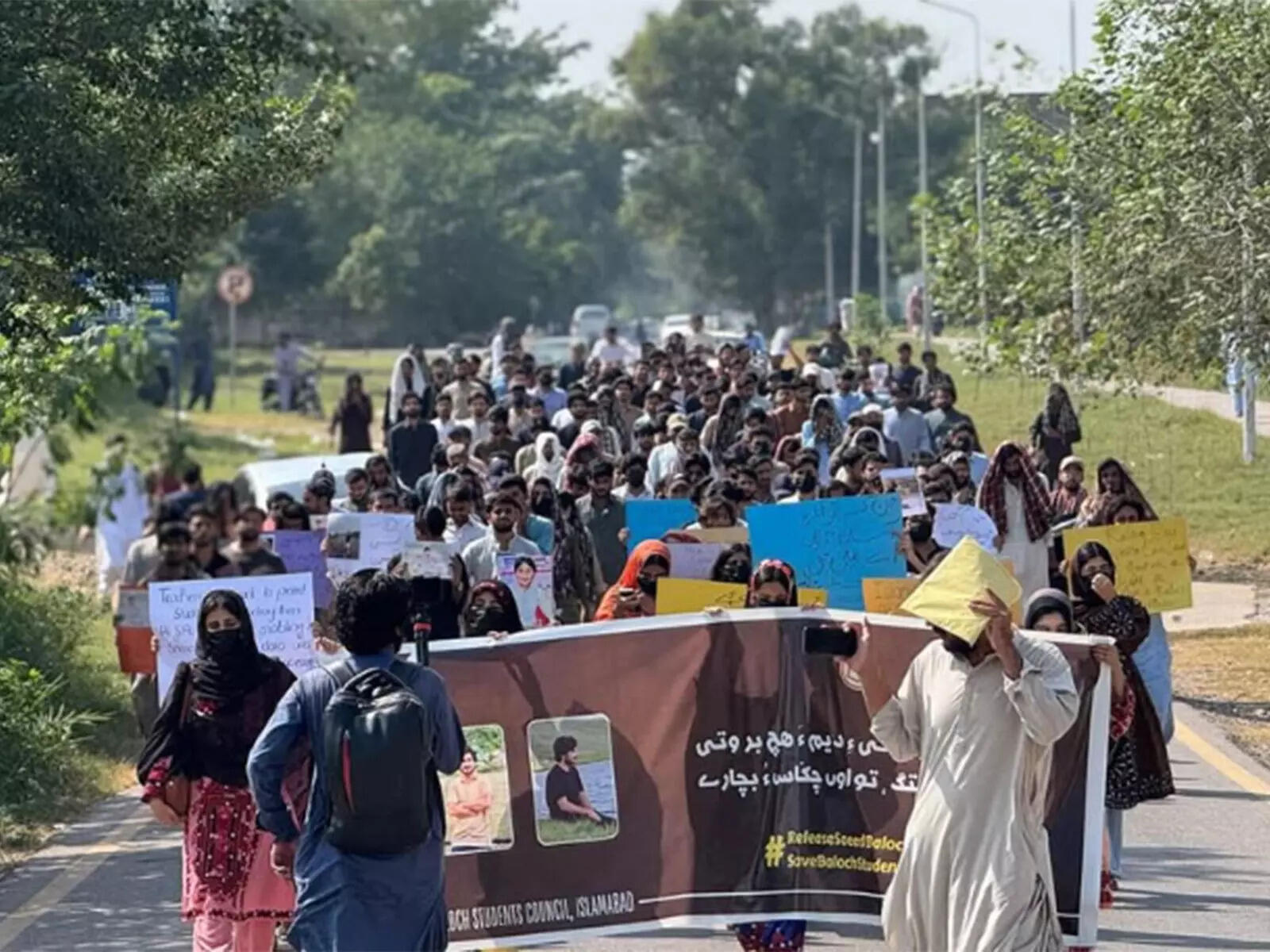 <p>The protesters are also demanding the recovery of Feroz Baloch</p>